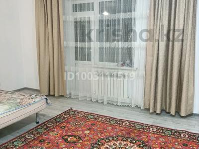 1-комнатная квартира · 53 м² · 3/10 этаж, Республики 1/2 за 19.5 млн ₸ в Караганде, Казыбек би р-н