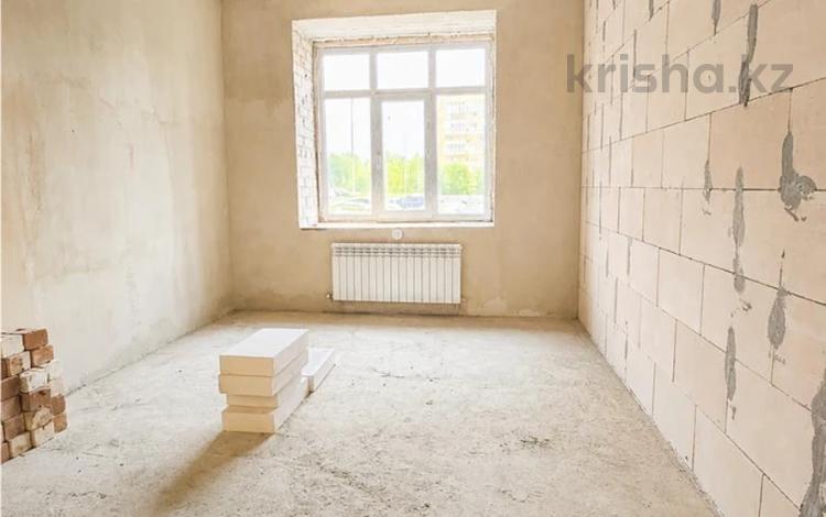 2-комнатная квартира · 44.3 м² · 1/13 этаж, мкр Юго-Восток, ​Улица Карбышева — Карагандинский государственный университет им. академика Е.А. Букетова, Ясли-сад №7 "Жулдыз", Средняя школа №16, Детский-сад №102 "Айсулу" за ~ 19 млн ₸ в Караганде, Казыбек би р-н — фото 2