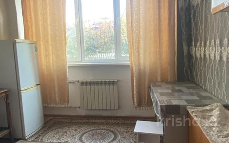 1-бөлмелі пәтер · 15 м² · 2/5 қабат, Жубанова 13, бағасы: 130 000 ₸ в Алматы, Ауэзовский р-н — фото 2