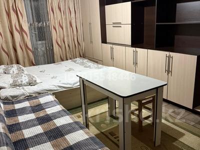2-бөлмелі пәтер · 55 м² · 3/5 қабат, Айбергенова 1б, бағасы: 10 000 ₸ в Шымкенте, Аль-Фарабийский р-н