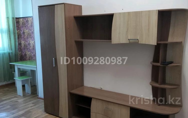 1-комнатная квартира · 23 м², мкр Аксай-1А 30А — Толе би Ясауи за 17.5 млн 〒 в Алматы, Ауэзовский р-н — фото 11