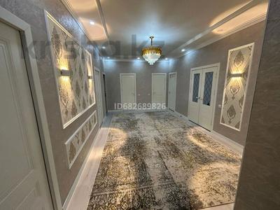 4-комнатная квартира · 161 м² · 3/9 этаж, 19-й мкр 25 за 59.5 млн ₸ в Актау