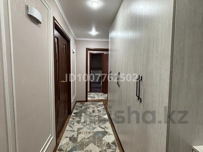 3-комнатная квартира · 64.1 м² · 2/9 этаж, Майкудук, Мкр Мамыраева 7 за 25 млн ₸ в Караганде, Алихана Бокейханова р-н