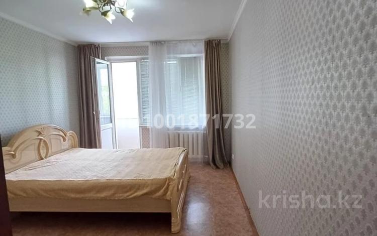 2-бөлмелі пәтер · 48 м² · 4/5 қабат, Абулхаир хана 155 — Кафе Настенька, бағасы: 140 000 ₸ в Уральске — фото 4