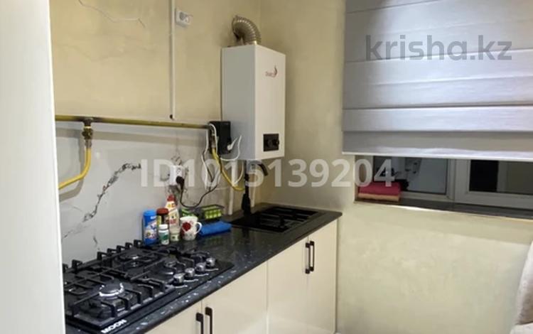 1-комнатная квартира · 40 м² · 2/4 этаж, Толе би 46 — Аширова,Казыбек би за 15 000 ₸ в Шардара — фото 2