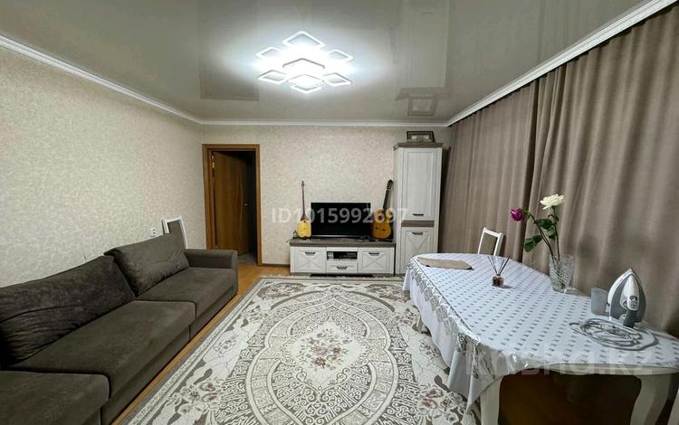 4-бөлмелі пәтер · 78 м² · 1/9 қабат, Гүлдер 3 ш/а., мкр Юго-Восток, мкр Гульдер 1 14, бағасы: ~ 35.6 млн ₸ в Караганде, Казыбек би р-н — фото 2