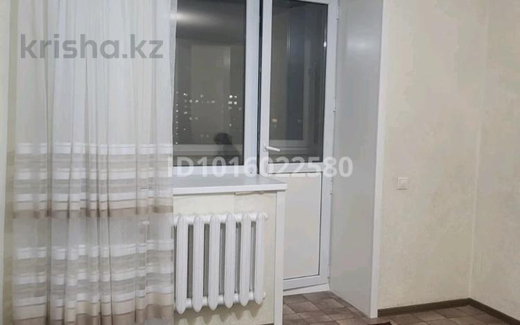 1-комнатная квартира · 33 м² · 6/15 этаж, Иманова 41 за 200 000 ₸ в Астане, Алматы р-н — фото 2
