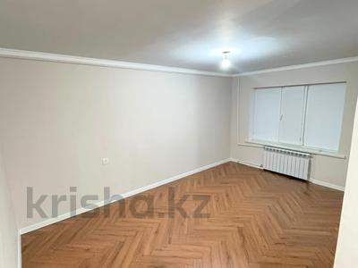 3-комнатная квартира · 62 м² · 1/5 этаж, мкр 8, Гришина за 20.5 млн ₸ в Актобе
