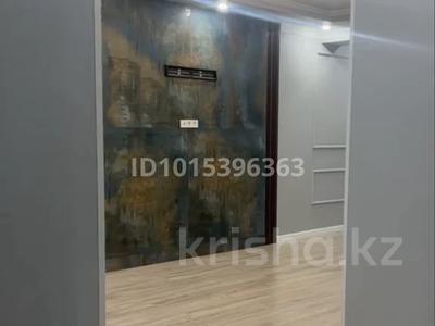 3-комнатная квартира · 60 м² · 2/5 этаж, мкр Думан-2 11 — Халлиулина 172 за 42 млн ₸ в Алматы, Медеуский р-н