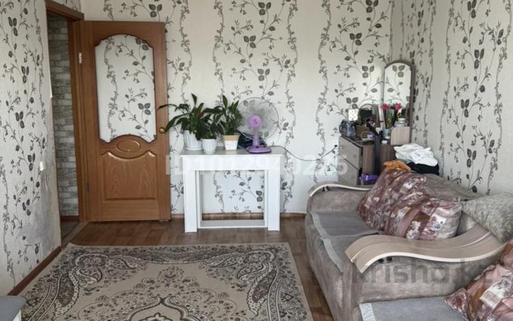 2-комнатная квартира · 48 м² · 4/5 этаж, Пришахтинск, 23й микрорайон 6а за 13 млн ₸ в Караганде, Алихана Бокейханова р-н — фото 2