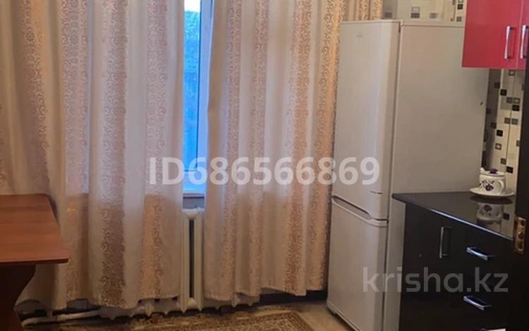 2-комнатная квартира · 47 м² · 1/5 этаж, Мамбетова 17 — Вокзал, площадь за 10 000 〒 в  — фото 2