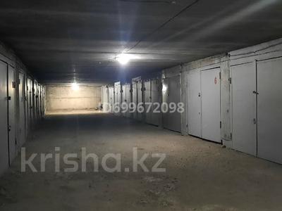 Гараж · 100 м² · мкр Аксай-1А 16 за 20 млн 〒 в Алматы, Ауэзовский р-н