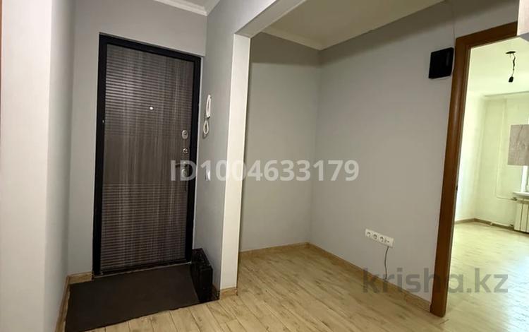 3-бөлмелі пәтер · 62 м² · 1/5 қабат, мкр Айнабулак-3, бағасы: 300 000 ₸ в Алматы, Жетысуский р-н — фото 2