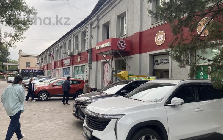 Еркін, кеңселер, дүкендер мен бутиктер, қоймалар, жқб, автосервистер мен көлік жуу, қоғамдық тамақтану орны, сұлулық салондары, монша, қонақ үй және демалыс орындары, фитнес және спорт, медорталықтар мен дәріханалар, білім орталықтары, ойын-сауық, конференц-залдар, кабинеттер және жұмыс орындары, студиялар · 2000 м², бағасы: 10 млн ₸ в Алматы, Алмалинский р-н — фото 3