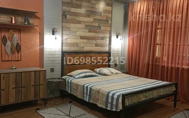 2-комнатная квартира · 60 м² · 2/5 этаж, Жамбыла за 3 000 ₸ в Алматы, Медеуский р-н — фото 2