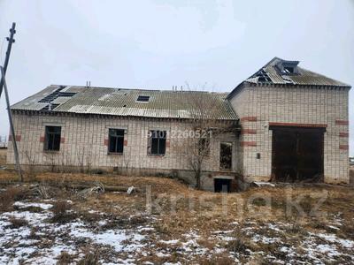Свободное назначение, офисы, магазины и бутики, склады, азс, автосервисы и автомойки, общепит, салоны красоты, сельское хозяйство, бани, гостиницы и зоны отдыха, медцентры и аптеки, образование, развлечения · 200 м² за 20.5 млн ₸ в Щучинске