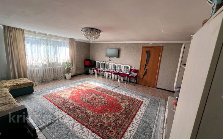 Дача · 3 комнаты · 169 м² · 6 сот., Восточный посёлок, правый, 1 дачи 97 — 16 линия- трасса Усть-Камногорская за 10 млн ₸ в Семее — фото 2