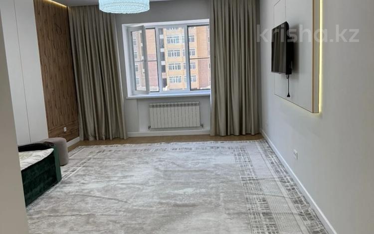 2-бөлмелі пәтер · 76 м² · 2/10 қабат, Алтын орда ш/а. 2, бағасы: 450 000 ₸ в Актобе, мкр. Алтын орда — фото 13