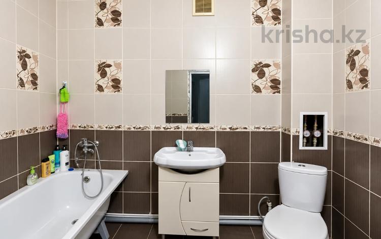 1-комнатная квартира · 45 м² · 4/5 этаж, мкр Кунаева за 130 000 ₸ в Уральске — фото 2