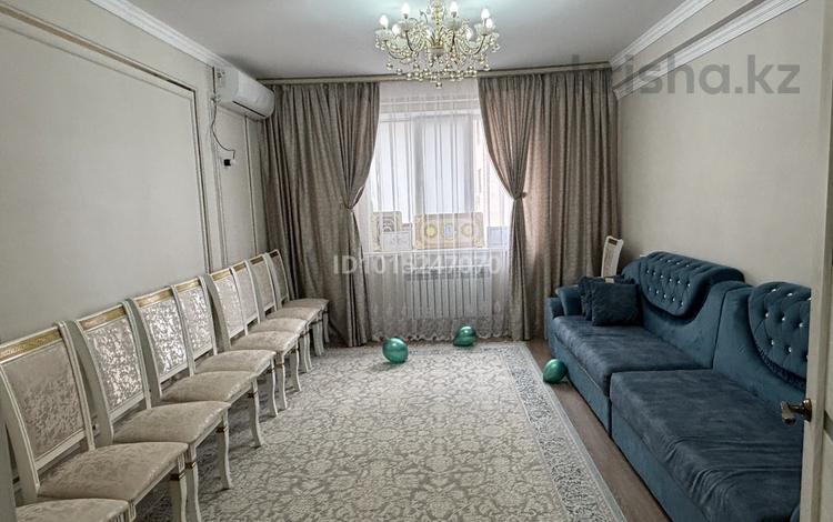 3-комнатная квартира · 81 м² · 5/9 этаж, мкр Береке, Мкр.Береке 48 дом 48 за 250 000 ₸ в Атырау — фото 2