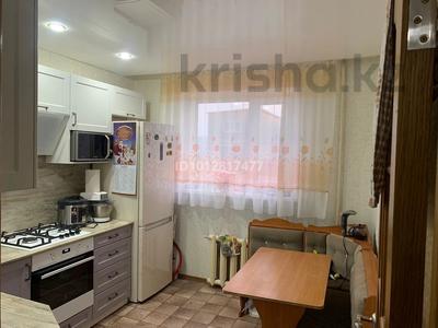 2-комнатная квартира · 56 м² · 1/5 этаж, Промышленная 26 — Магазин Алижан за 100 000 ₸ в Абай