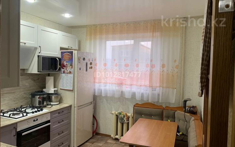 2-комнатная квартира · 56 м² · 1/5 этаж, Промышленная 26 — Магазин Алижан за 100 000 ₸ в Абай — фото 2