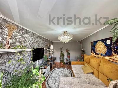 3-комнатная квартира · 57 м² · 3/4 этаж, мкр №1 33 — Сайна улыкбека за 36 млн 〒 в Алматы, Ауэзовский р-н