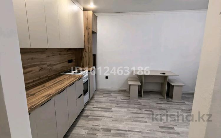 2-комнатная квартира · 45 м² · 10/10 этаж, Айнакол 62 — Айнакол и Кошкарбайева за 24.5 млн ₸ в Астане, Алматы р-н — фото 2
