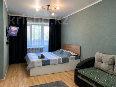 1-комнатная квартира · 40 м² · 4/5 этаж, Интернациональная 22 — СКГУ, Буратино за 10 000 ₸ в Петропавловске