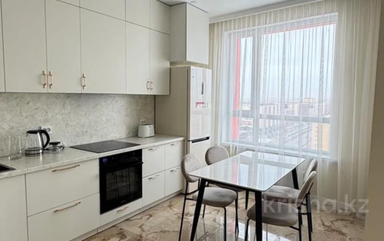 2-комнатная квартира · 55 м² · 18/21 этаж, Ракымжан Кошкарбаев 36 за 300 000 ₸ в Астане, Алматы р-н — фото 2