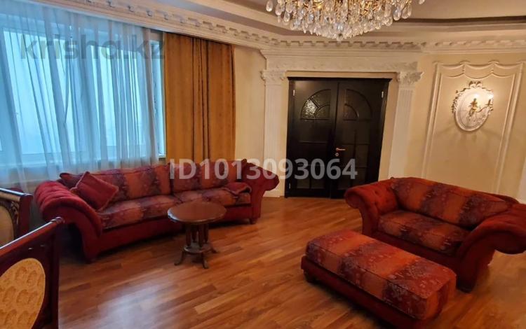 3-бөлмелі пәтер · 130 м² · 15/23 қабат, Кабанбай батыра 87, бағасы: 155 млн ₸ в Алматы, Алмалинский р-н — фото 2