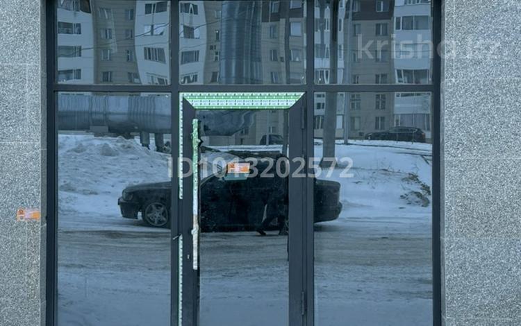 Свободное назначение, офисы, магазины и бутики, салоны красоты, образование · 107 м² за 5 000 ₸ в Караганде, Казыбек би р-н — фото 2
