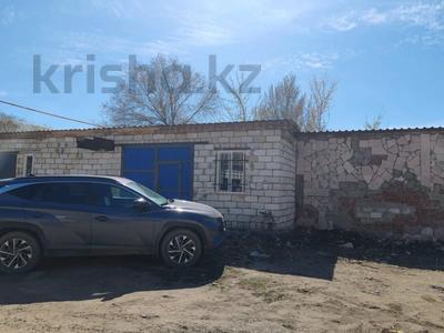 Өнеркәсіптік база · 17 сотық, Старый город, Ломоносова 17б, бағасы: 60 млн ₸ в Актобе