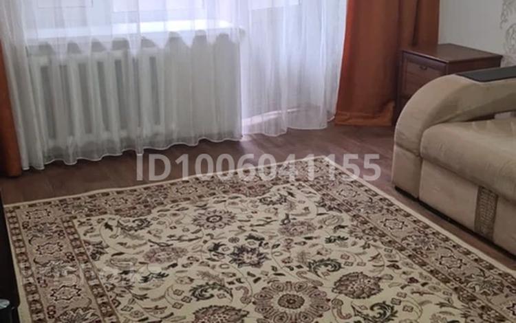 2-комнатная квартира · 52 м² · 3/6 этаж, Мухита 97 — Сурова за 175 000 ₸ в Уральске, мкр Школьник — фото 2