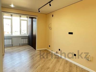 Продажа квартир в Западно-Казахстанской обл.: 1-комнатная квартира · 49 м² · 3/9 этаж, Самал за 22 млн 〒 1-комнатная квартира · 49 м² · 3/9 этаж, Самал за 22 млн 〒 в Уральске