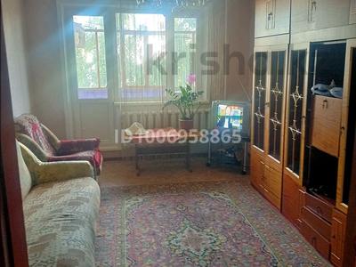 3-комнатная квартира · 60 м² · 3/5 этаж, Абылай Хана 11 — Магазин Жаксы за 150 000 〒 в Кокшетау