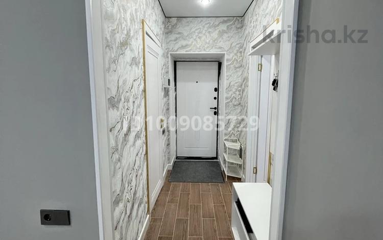 1-комнатная квартира · 42 м² · 11/12 этаж, Байтурсынова 61 — Байтурсынова за 260 000 ₸ в Астане, Сарайшык р-н — фото 2