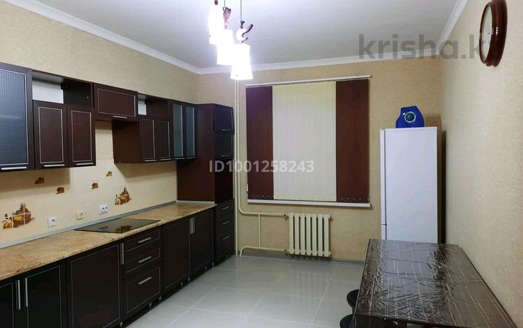 3-комнатная квартира · 96.2 м² · 12/16 этаж, мкр. Алмагуль, Алмагуль 20 за 29 млн ₸ в Атырау — фото 2
