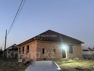 Отдельный дом · 4 комнаты · 200 м² · 7 сот., 1линия за 13 млн 〒 в Береке