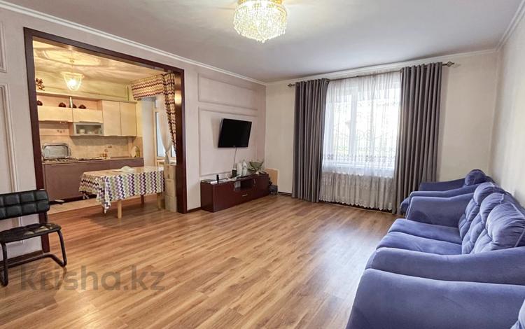 4-комнатная квартира, 110 м², 1/5 этаж, Болашак за 44 млн 〒 в Талдыкоргане, мкр Болашак — фото 7