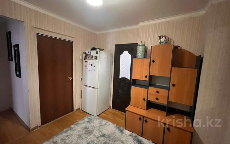 2-комнатная квартира, 54.8 м², мкр 11 за 15 млн 〒 в Актобе, мкр 11 — фото 2