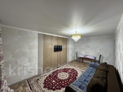 1-комнатная квартира · 42 м² · 3/5 этаж, мкр Карасу, Жангелдина 5а за 2 000 ₸ в Шымкенте, Аль-Фарабийский р-н