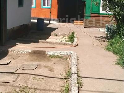 Отдельный дом · 4 комнаты · 60 м², Уссурийская за 300 000 〒 в Алматы, Жетысуский р-н