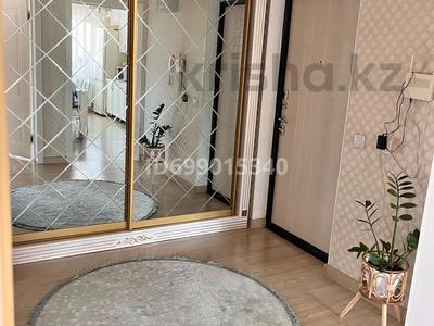 Продажа квартир в Жетысу обл.: 3-комнатная квартира · 82 м² · 6/10 этаж, Каратал 8 за 34 млн 〒 3-комнатная квартира · 82 м² · 6/10 этаж, Каратал 8 за 34 млн 〒 в Талдыкоргане