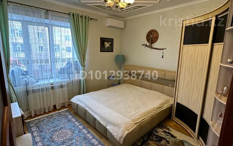 6-бөлмелі пәтер · 286 м² · 2/2 қабат, Рыскулбекова 53, бағасы: 700 000 ₸ в Уральске — фото 2