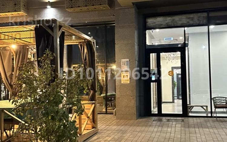 2-комнатная квартира · 75 м² · 4/9 этаж, мкр Нурсат 3, К. Толеметова 64 за 300 000 ₸ в Шымкенте, Каратауский р-н — фото 2