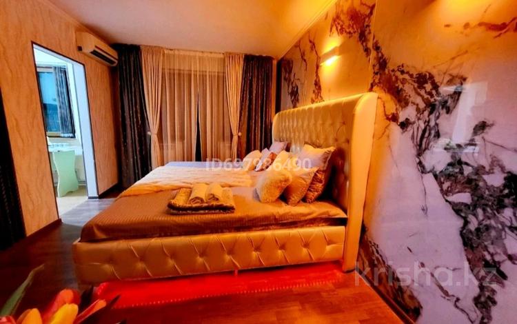 1-комнатная квартира · 35 м² · 5/5 этаж, Айбергенова 1Б — Площать&amp;quot;Аль-Фараби&amp;quot; за 15 000 〒 в Шымкенте, Аль-Фарабийский р-н — фото 2