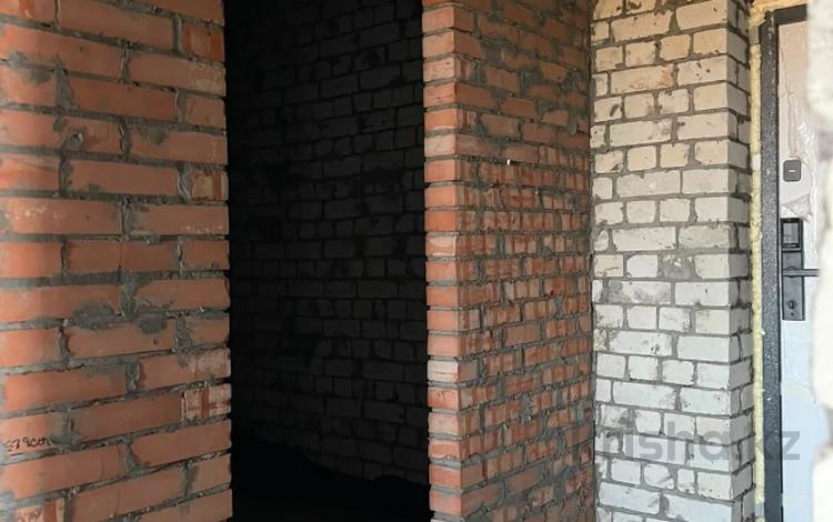 3-комнатная квартира · 113.9 м² · 1/3 этаж, Шапета Коспанова 14 за ~ 37.6 млн ₸ в Уральске — фото 2