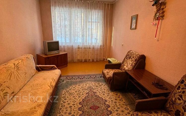 3-комнатная квартира, 70 м², 1/5 этаж, Бурова 16А за 24.5 млн 〒 в Усть-Каменогорске — фото 2
