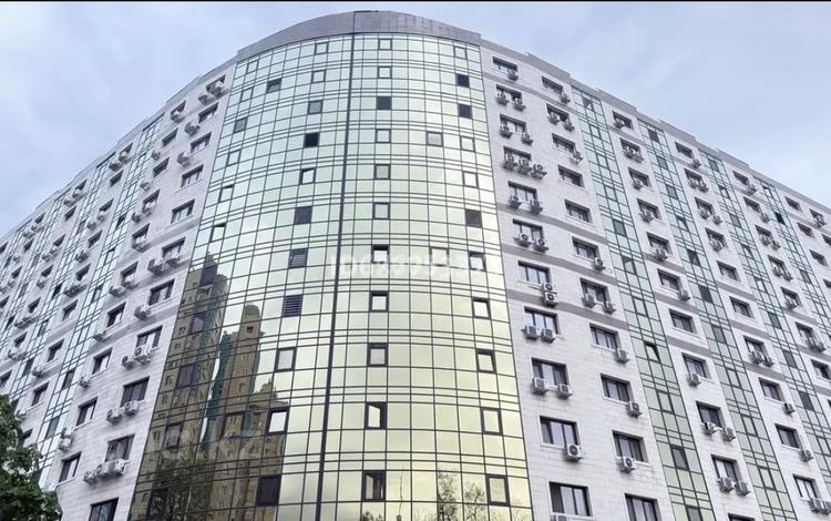 2-бөлмелі пәтер · 60 м² · 5/12 қабат, Самал ш/а. 138, бағасы: 450 000 ₸ в Алматы, Медеуский р-н — фото 9